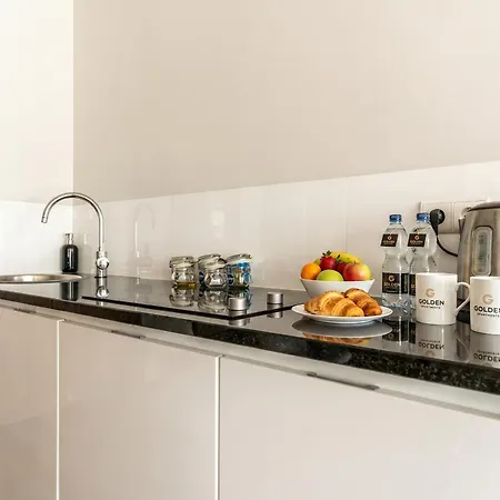 Modern In Platinum Towers - Wronia Lejlighed