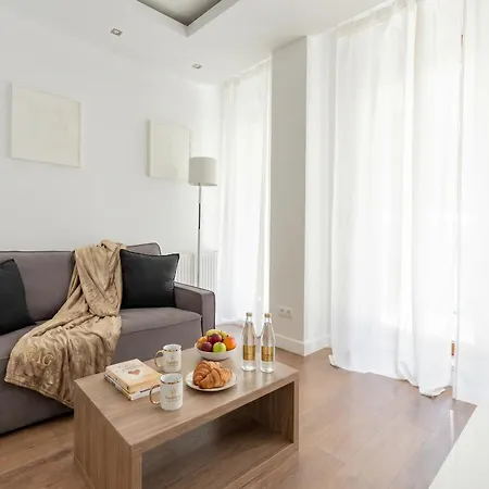 Modern In Platinum Towers - Wronia