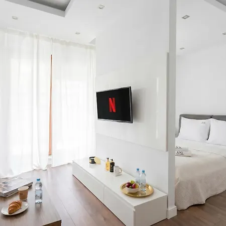 Modern In Platinum Towers - Wronia * Warszawa