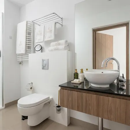Modern In Platinum Towers - Wronia Lejlighed *