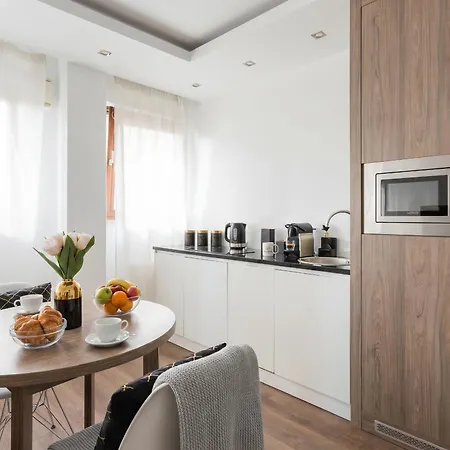 Modern In Platinum Towers - Wronia *