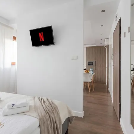 Modern In Platinum Towers - Wronia Lejlighed Warszawa